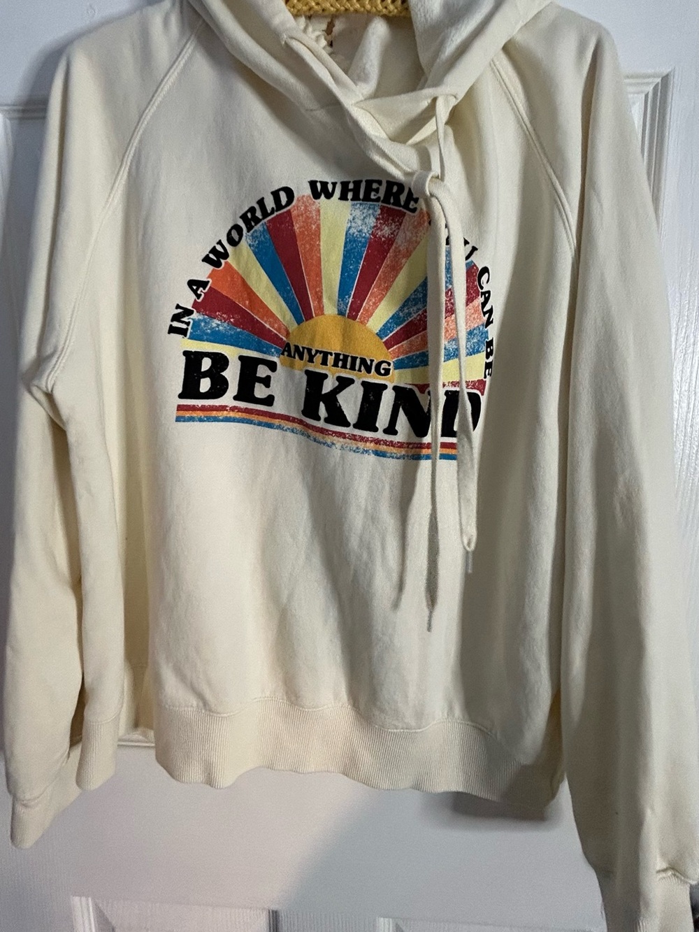 New Altar'd State Cream Hoodie with Retro Sunburst Graphic Be Kind Sz XL